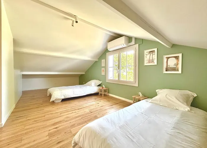 Villa Luxurious Villa With Swimming Pool *