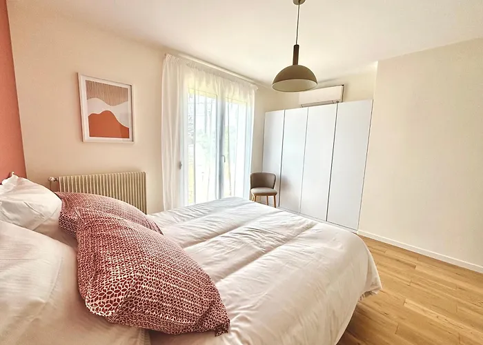 Villa Luxurious Villa With Swimming Pool *