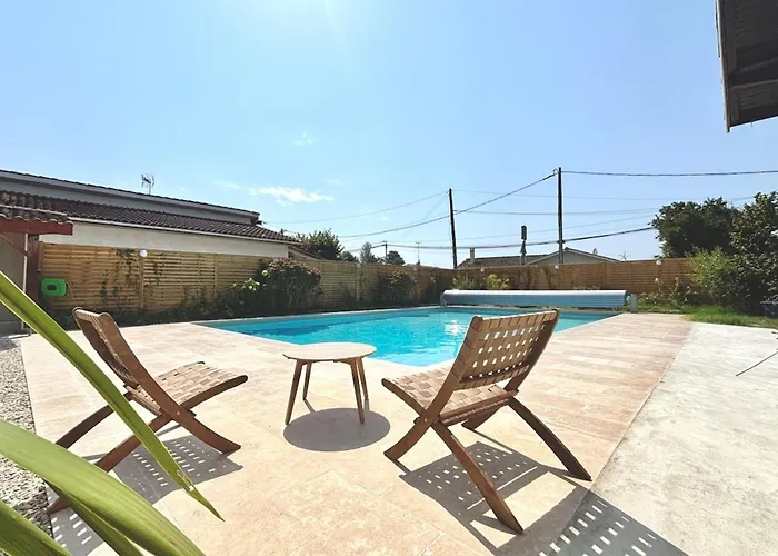 Luxurious With Swimming Pool *