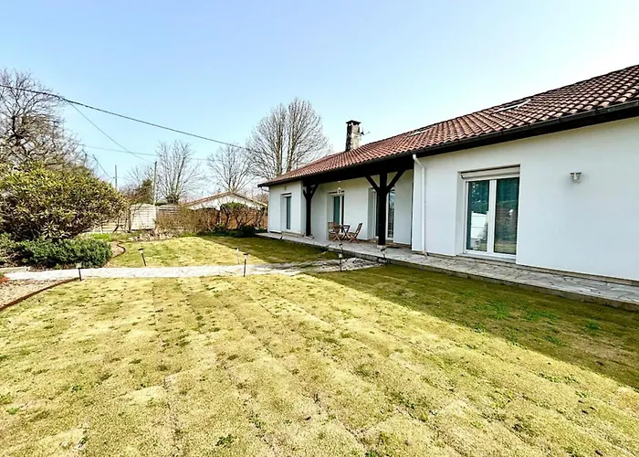 Luxurious With Swimming Pool Vakantiehuis Gujan-Mestras